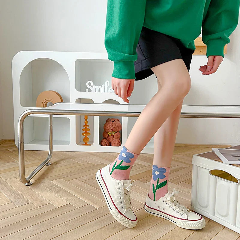 Daisy-Drift-Mid-Socks