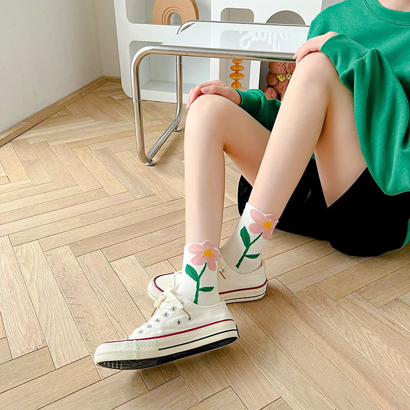 Daisy-Drift-Mid-Socks