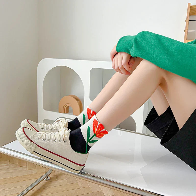 Daisy-Drift-Mid-Socks