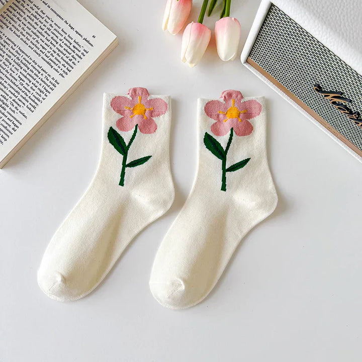 Daisy-Drift-Mid-Socks